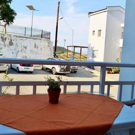 Giannas House * Sarti