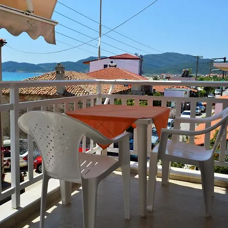 Giannas House * Sarti